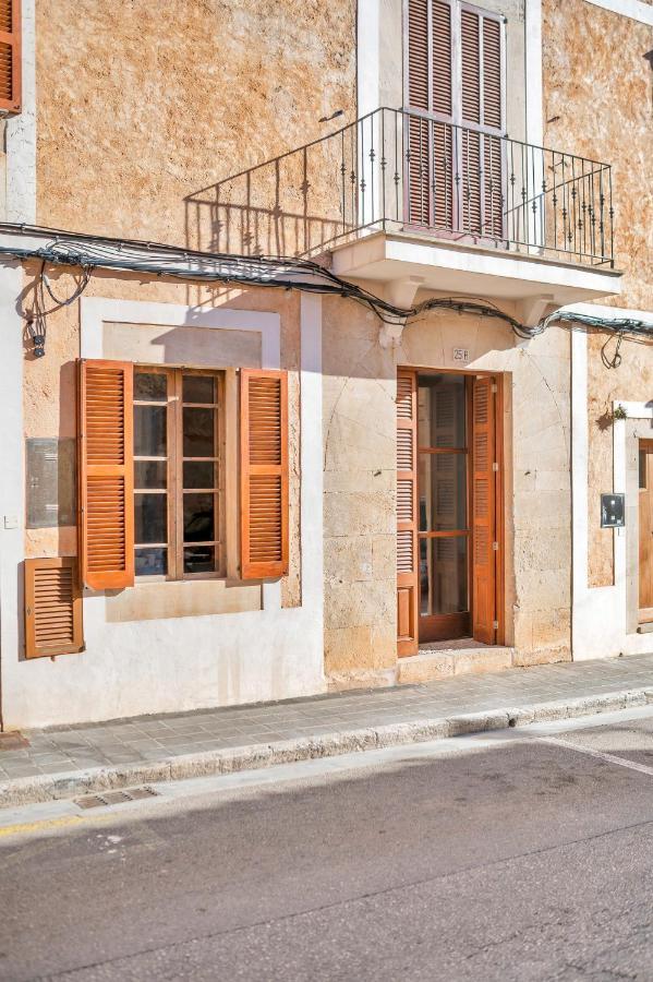 Charmantes Und Modernes Stadthaus Casa Corazon Santanyi Exterior photo